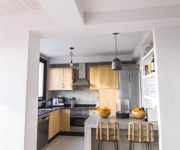 Calderon Hondo. Design , Views And Pool Lajares-corralejo Villa *