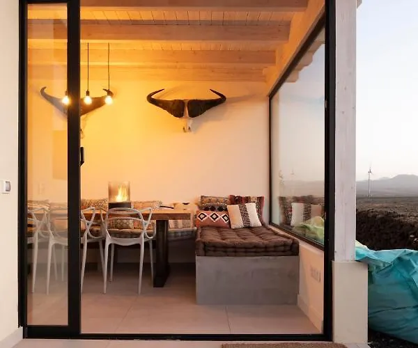 Villa Calderon Hondo. Design , Views And Pool Lajares-corralejo *