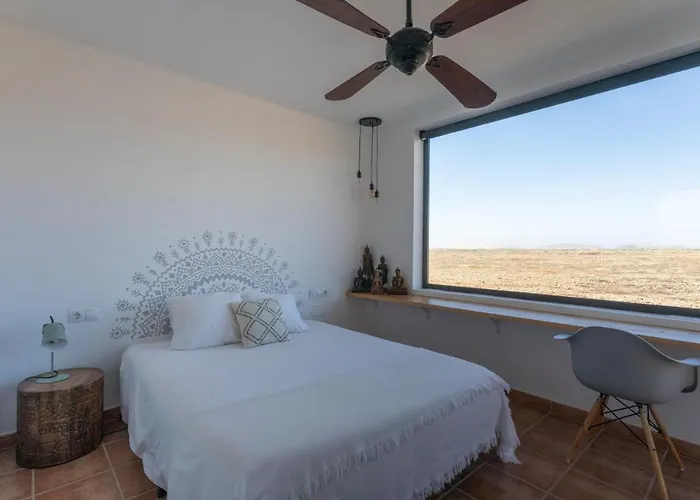 Calderon Hondo. Design , Views And Pool Lajares-corralejo Villa