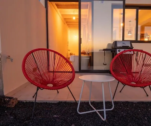 Calderon Hondo. Design , Views And Pool Lajares-corralejo Villa *