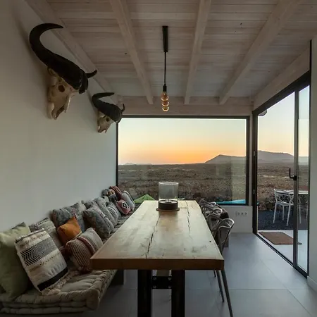 Villa Calderon Hondo. Design , Views And Pool Lajares-corralejo *