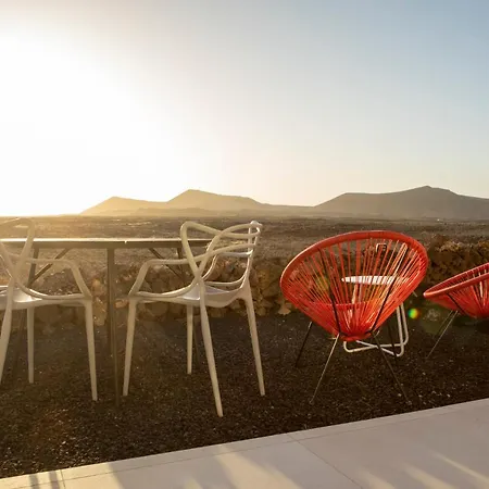 Calderon Hondo. Design , Views And Pool Lajares-corralejo Βίλα